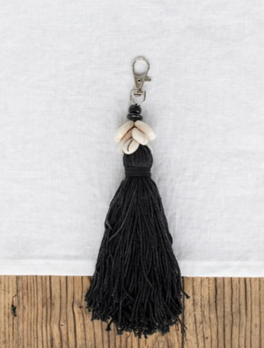 black cowrie shell & tassel keychain